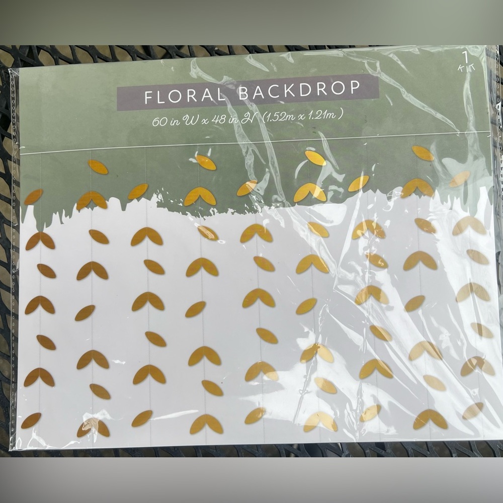 Floral Backdrop  Gold